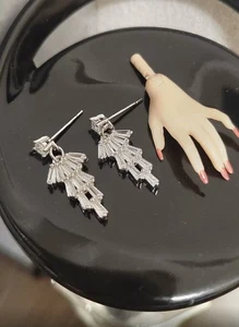 1/6 Doll Jewel Earrings for Fashion Royalty Poppy Parker Integrity Toys B20 - Picture 1 of 1