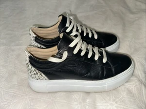 Clark's Snakeskin Heel Platform Sneakers Shoes Women 10 Black Leather Gray Snake - Picture 1 of 6