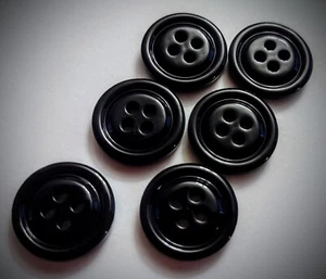 7/8" 4-Hole Black Heavy Craft/Clothing Buttons - Picture 1 of 4