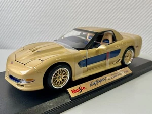 DieCast Guldstrand Signature Edition Corvette 2003 Maisto 1:18 Gold Modellauto - Bild 1 von 18