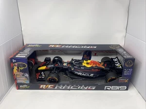 MAISTO TECH 1:10 R/C RED BULL FORMULA 1 RACING RB19 - MAX VERSTAPPEN! NEW - Picture 1 of 17