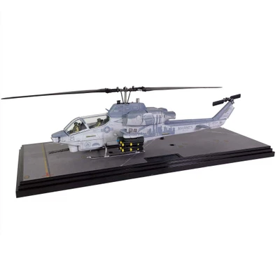 ELICOTTERO BELL AH-1W WISKEY COBRA ATTACK 1:48 Forces Of Valor Elicotteri Modell - Immagine 1 di 4