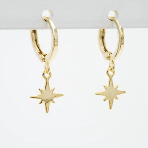Kleine Creolen mit Stern Anhänger Ohrstecker Ohrring Modeschmuck filigran  - Bild 1 von 5
