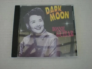 Bonnie Guitar cd Dark Moon Country 29 Tracks Made in USA - Imagen 1 de 3