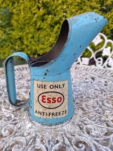Vintage Garage Advertising ESSO ANTIFREEZE Motor Oil Jug Pourer FREE UK P&P - Foto 1 di 2