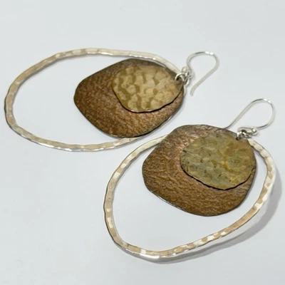 Pendientes de disco martillado Silpada W2892 de plata de ley mezclada de metal “Splendor” Foto 1 de 4