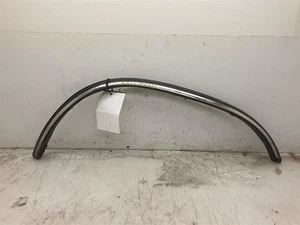 02 TOYOTA 4 RUNNER SR5 REAR DRIVER LEFT QUARTER TRIM MOULDING BLK-202 - Picture 1 of 12