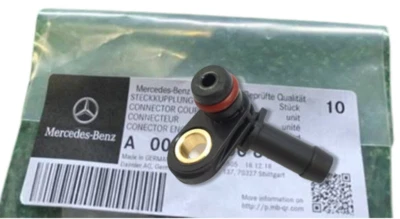 Montaje de línea de ventilación de respirador de cárter GENUINO para MERCEDES 11-20 (en estuche de distribución) Foto 1 de 2