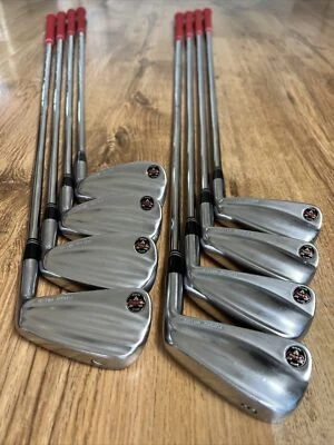 MacGregor V-Foil M675 Speed Forged Milled Iron Set R200 Regular Flex - Image 1 of 4