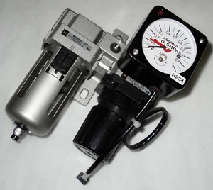 SMC AR3000-03 AF3000 DRUCKREGLER FILTER MANOMETER VERTEILERBAUGRUPPE - Bild 1 von 1