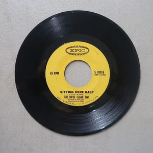 THE DAVE CLARK FIVE NINETEEN DAYS/SITTING HERE BABY EPIC VINYL 45 VG 20-68 - Picture 1 of 2