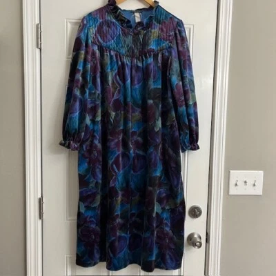 Abrigo Aria Vintage Talla Pequeña Largo Terciopelo 1/4" Cremallera Floral Azul y Ciruela Foto 1 de 4