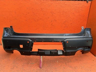 Panel de cubierta de parachoques trasero Subaru Ascent 2019-2023 con orificios para sensores OEM 57704XC01A Foto 1 de 4