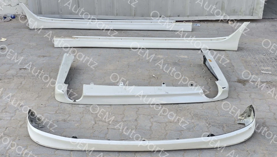 Kit completo faldones laterales con labio delantero y trasero Lexus LS430 2004-2006 OEM JDM Foto 1 de 4