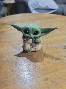 Star Wars Mandalorian The Child Serie 2 Collezione Bounty #10 BABY YODA - Foto 1 di 6