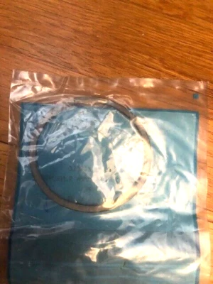 Новое из старых запасов уплотнение обратного сцепления 1977-1989 Ford Mustang C3 D7ZZ-7D404-A - Изображение 1 из 2