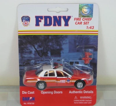 Carro do Chefe "DieCast" do Corpo de Bombeiros de Nova York (FDNY) 1/43 - Imagem 1 de 4