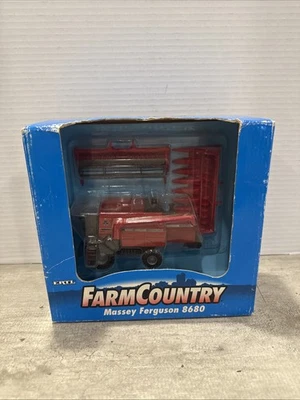 NEW Massey Ferguson 8680 Combine With Both Heads By Ertl Farm Country 1/64 Scale - Image 1 of 4