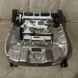 2015-2023 LAND ROVER DISCOVERY SPORT FRONT LEFT SIDE SEAT LOWER TRACK FRAME - Bild 1 von 7