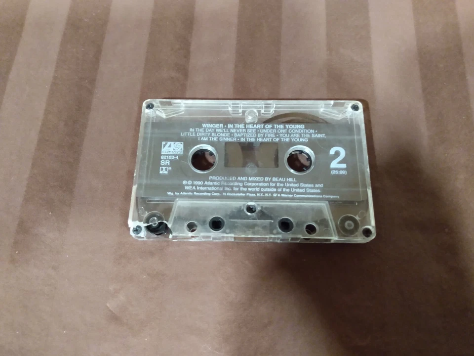Winger In The Heart Of The Young On Cassette (1990) Atlantic Records TAPE ONLY — 第 1/1 张图片