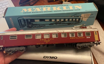 HO - Marklin 4068 Vintage Metal Dining Car (RESTAURANT) W/Original Box - Image 1 of 4