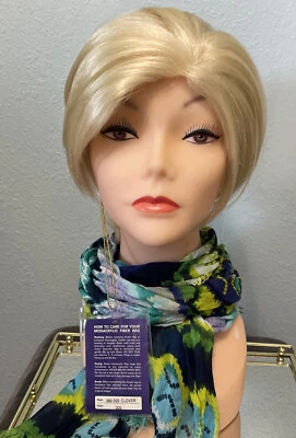 Nalee Collection by Aspen Wig NM-505 Clover in 22L New In Box - Image 1 of 4