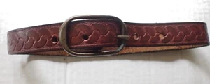 BOYS VERY SMALL VINTAGE BROWN HANDMADE LEATHER BELT 3/4" WIDE MARKED SIZE 18 - Picture 1 of 4