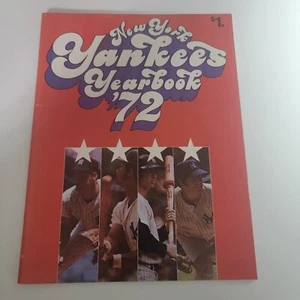 1972 New York Yankees Yearbook Vintage - Picture 1 of 6