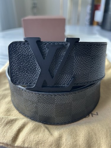 LOUIS VUITTON（LV） Cintura LOUIS VUITTON LV iniziali damier grafite M9808 taglia 95 38 AUTENTICA
