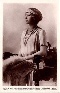 HRH Prinzessin Royal, Prinzessin Mary, Fransen Diadem RPPC Beagles Postkarte V04 - Bild 1 von 2