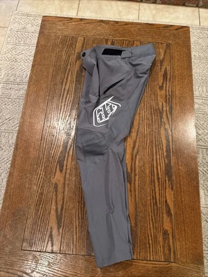 Troy Lee Designs TLD Juvenil Sprint MTB Ciclismo Descenso Mono Carbón Y26 Foto 1 de 4