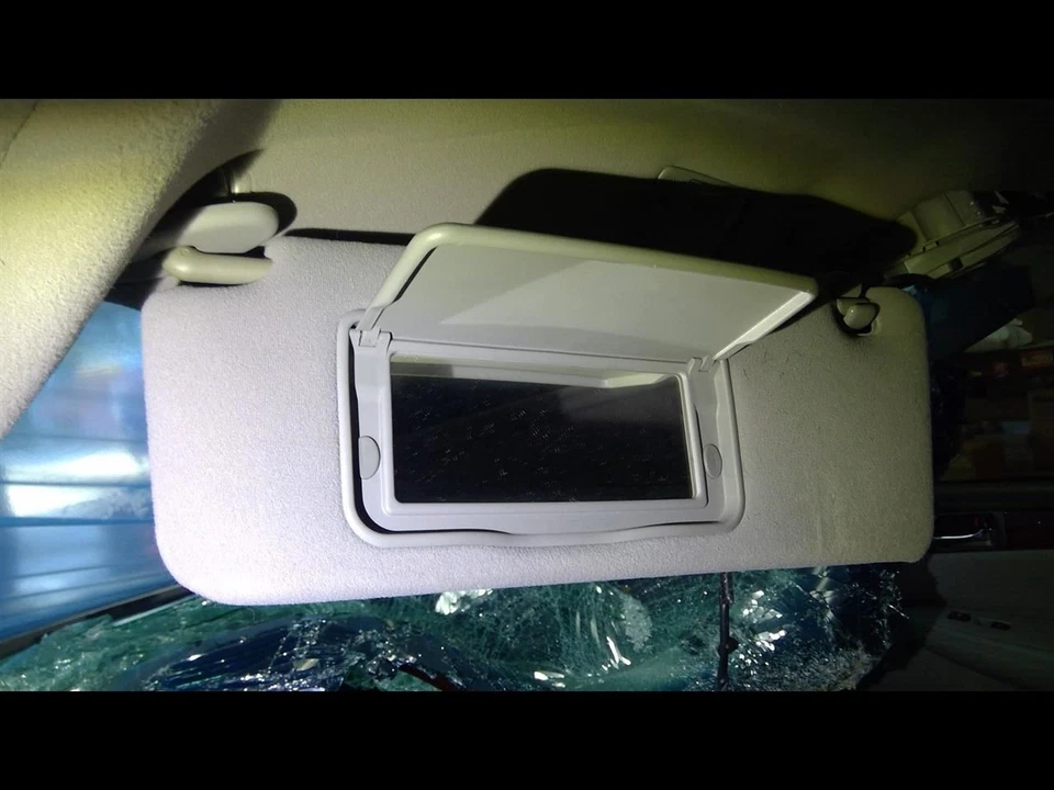 Driver Left Sun Visor Illuminated Fits 04 LEXUS ES330 1690852 - Image 1 of 4