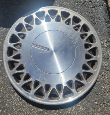 Tapacubos Plymouth Voyager (1991, 1992, 1993) 15" usado Foto 1 de 4