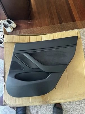 Panel Puerta Trasera Derecha Tesla Modelo 3 Interior 17-20 Completo Excelente Estado Foto 1 de 4