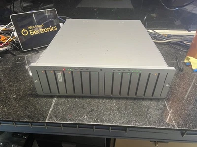 Arreglo de almacenamiento SAN Apple Xserve A1009 RAID 3U 14 bahías de 3,5" Foto 1 de 4