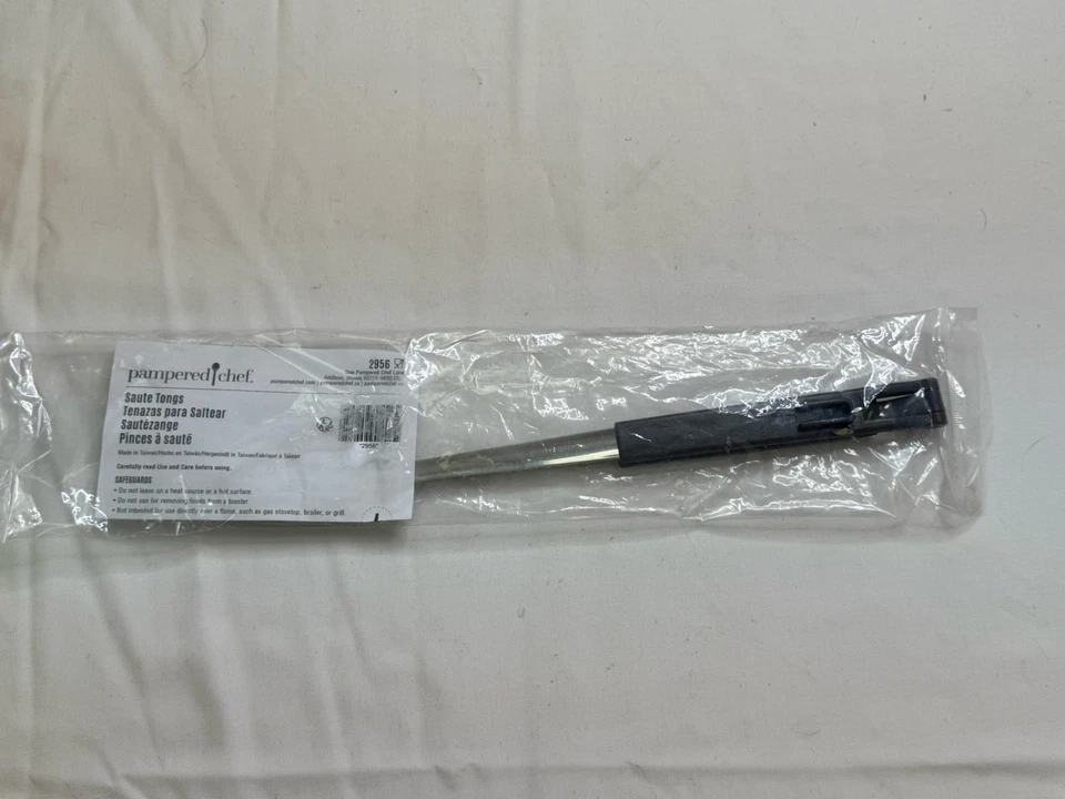 Pampered Chef Saute Tongs #2956 12" Long Silicone Tips New & Sealed - Image 1 of 2