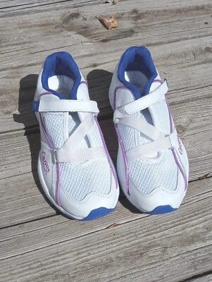 Curves Sneakers Walking Shoes White Blue Purple Women's Sz 8 - Hook Loop Closure - Image 1 of 4