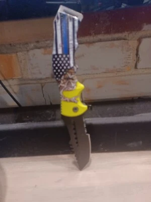 Cuchillo Don't Tread On Me With Police Blue Line. Bonito y muy afilado Foto 1 de 4