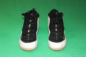 Boys Nike Athletic Tennis Shoes Color White & Black size 13c - Picture 1 of 4