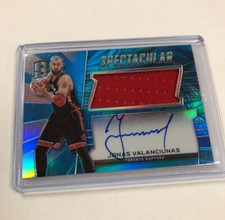 2015-16 Spectra Spectacular Swatch Signatures /49 Jonas Valanciunas Patch Auto