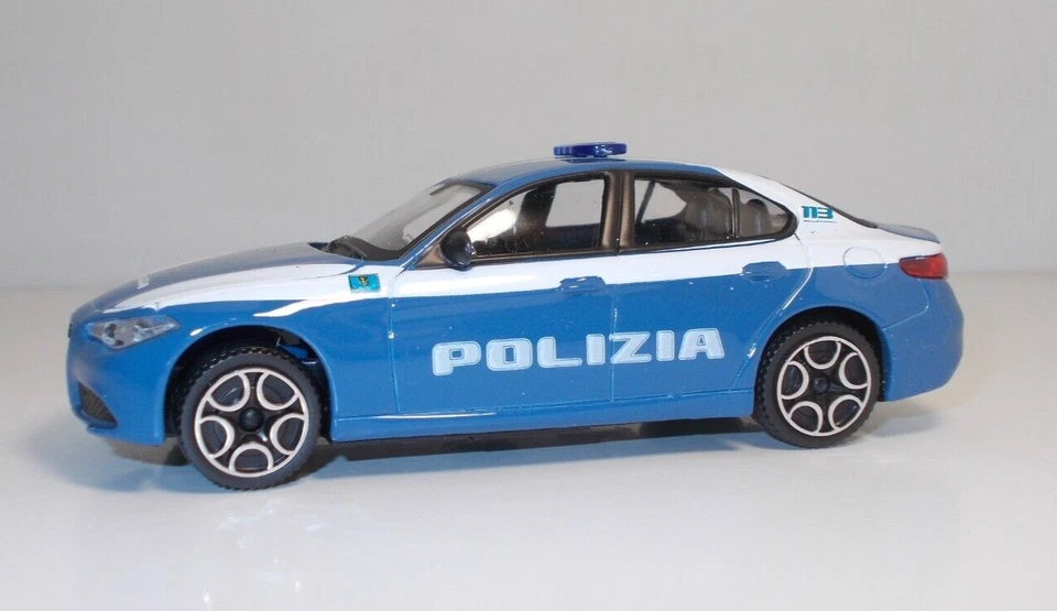 Burago Collezione 24 Auto Polizia Burago scala 1 43 display da banco