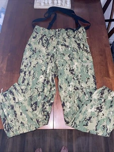 Patagonia Herren Medium Long Camouflage Level 5 Militär Hose mit Hosenträgern - Bild 1 von 4