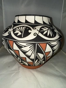 Dora Antonio Acoma, New Mexico Pueblo einheimischer Fisch und Yucca Motiv Keramik signiert - Bild 1 von 12