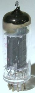 12BH7 A TUBE GE TESTATO E IMBALLATO VINTAGE COMMERCIALE ECCEDENZA - Foto 1 di 3