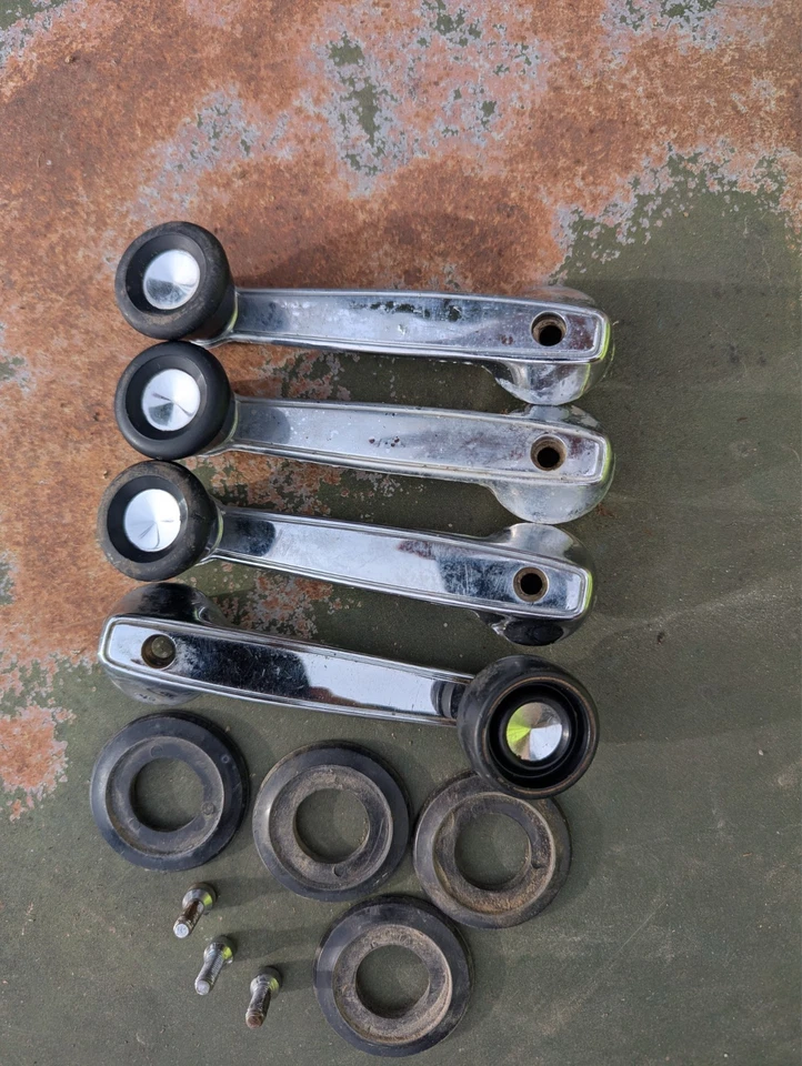 1973 Dodge Coronet Window Cranks Mopar - Image 1 of 4