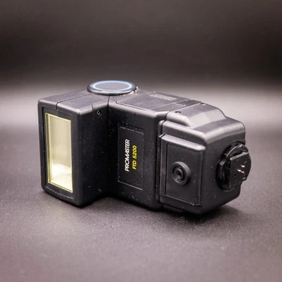 Flash de montaje en zapata Promaster FTD 5200 para Pentax UNK SI FUNCIONA Foto 1 de 4