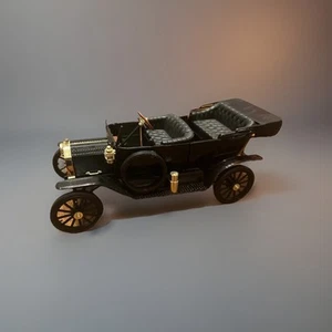 Universal Hobbies 1914 Ford Model T - Picture 1 of 5