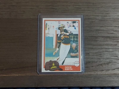 1981 O-Pee-Chee - Ozzie Smith #254 White Back - Image 1 of 2