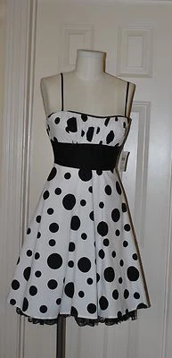 NOVO COM ETIQUETAS B DARLIN Vestido Júnior Feminino s 3/4 Branco Preto Bolinhas PONTO LINDO Algodão - Imagem 1 de 3