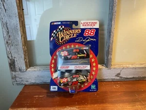 Winners Circle Lifetime Series Dale Jarrett #28 Texaco Thunderbird 1995 1:64 - Picture 1 of 4